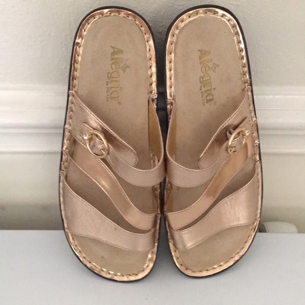 Algeria sandals size 10w barely worn